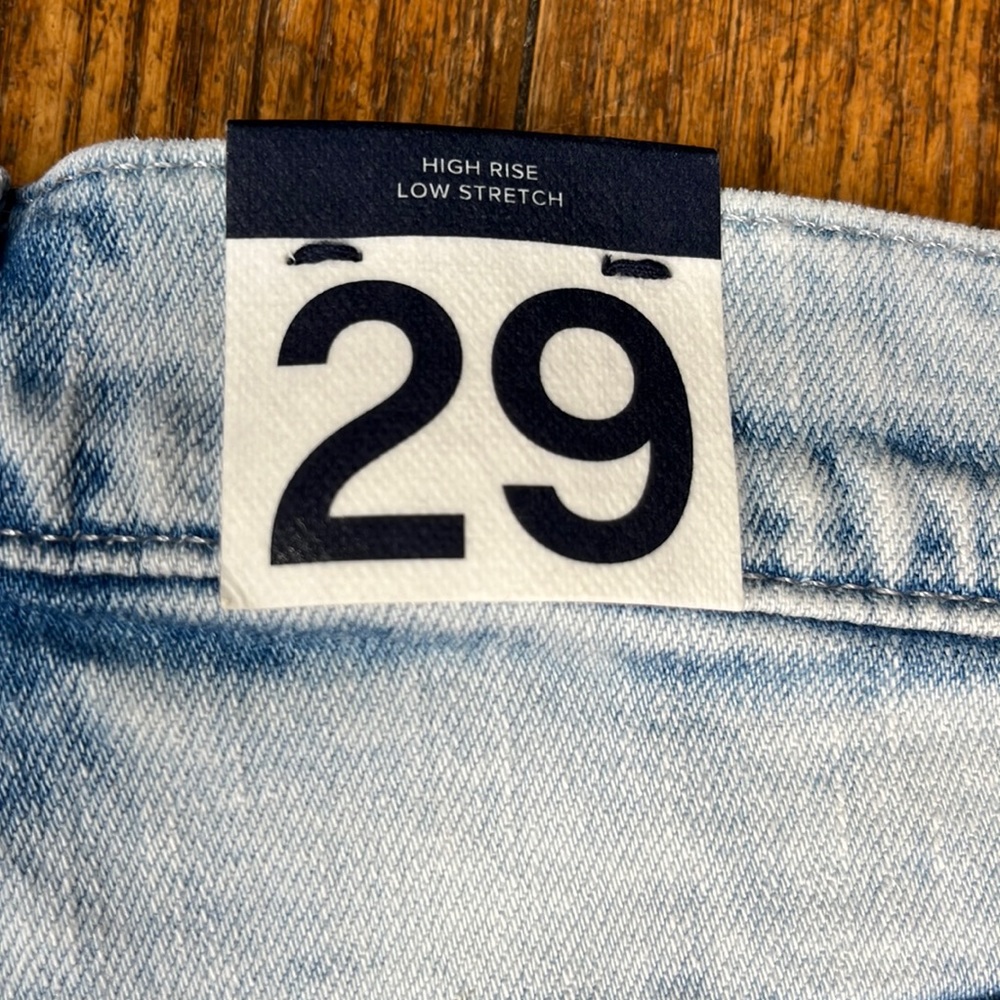 GAP denim shorts 4” High Rise light wash cutoffs timeless 29 Tall NWT - Picture 10 of 15